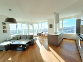 SAG Panorama Apartment 3 rooms 19th floor Great view Free parking